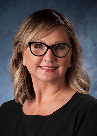 a headshot of Jennifer Blankenship